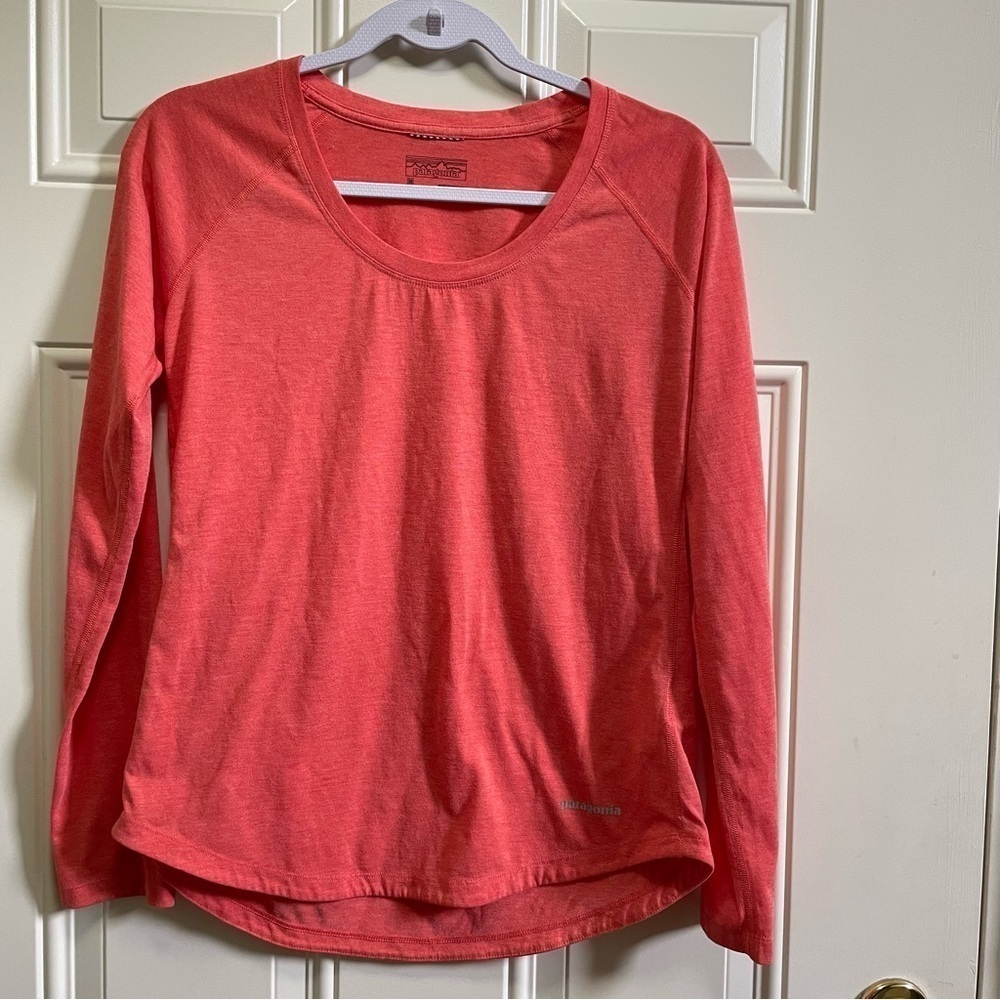 Patagonia salmon Long-Sleeved Nine Trails Shirt base layer, running shirt  M
